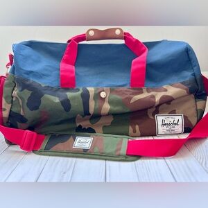 Herschel Supply Co Novel Duffle